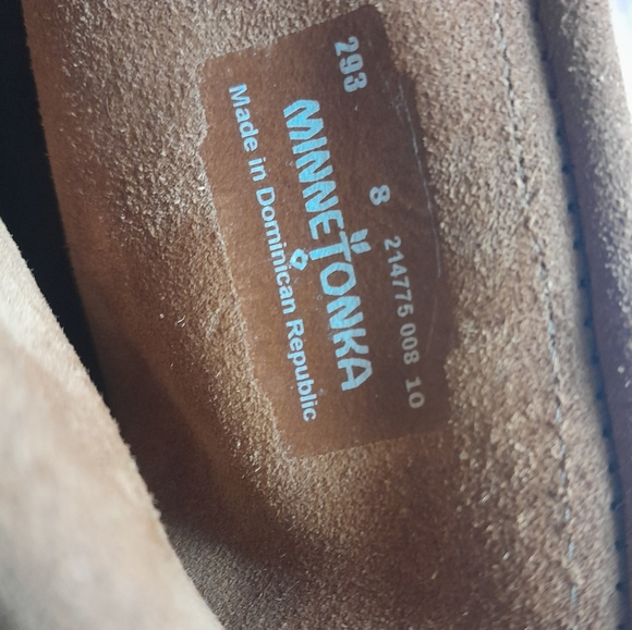 Minnetonka Moccasins - Picture 4 of 10